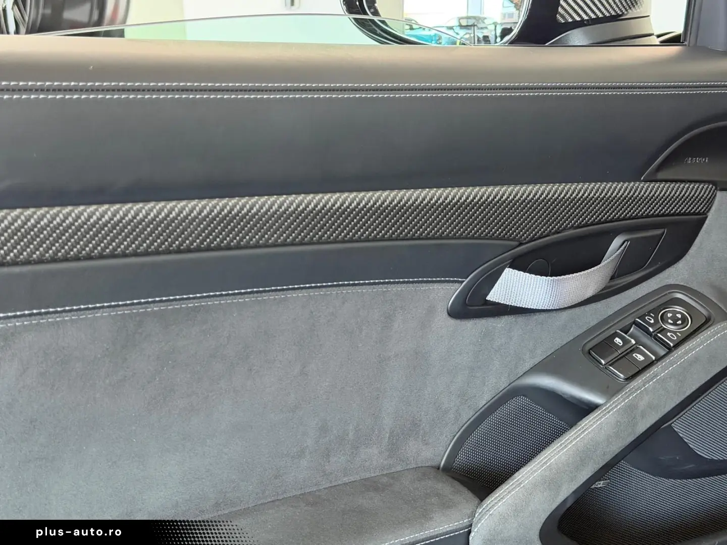 PORSCHE Boxster Spyder RS WEISSACH LIFT SCHALE BOSE