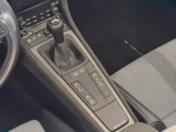 PORSCHE Boxster Spyder RS WEISSACH LIFT SCHALE BOSE