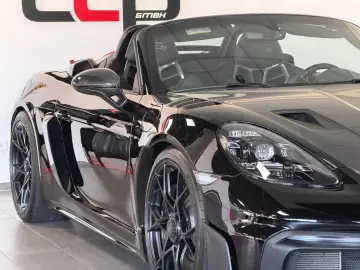 PORSCHE Boxster Spyder RS WEISSACH LIFT SCHALE BOSE