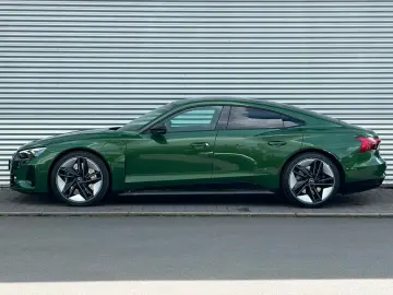 AUDI RS e-tron GT WINTERRÄDER MASSAGE SONDERLACKIERUN