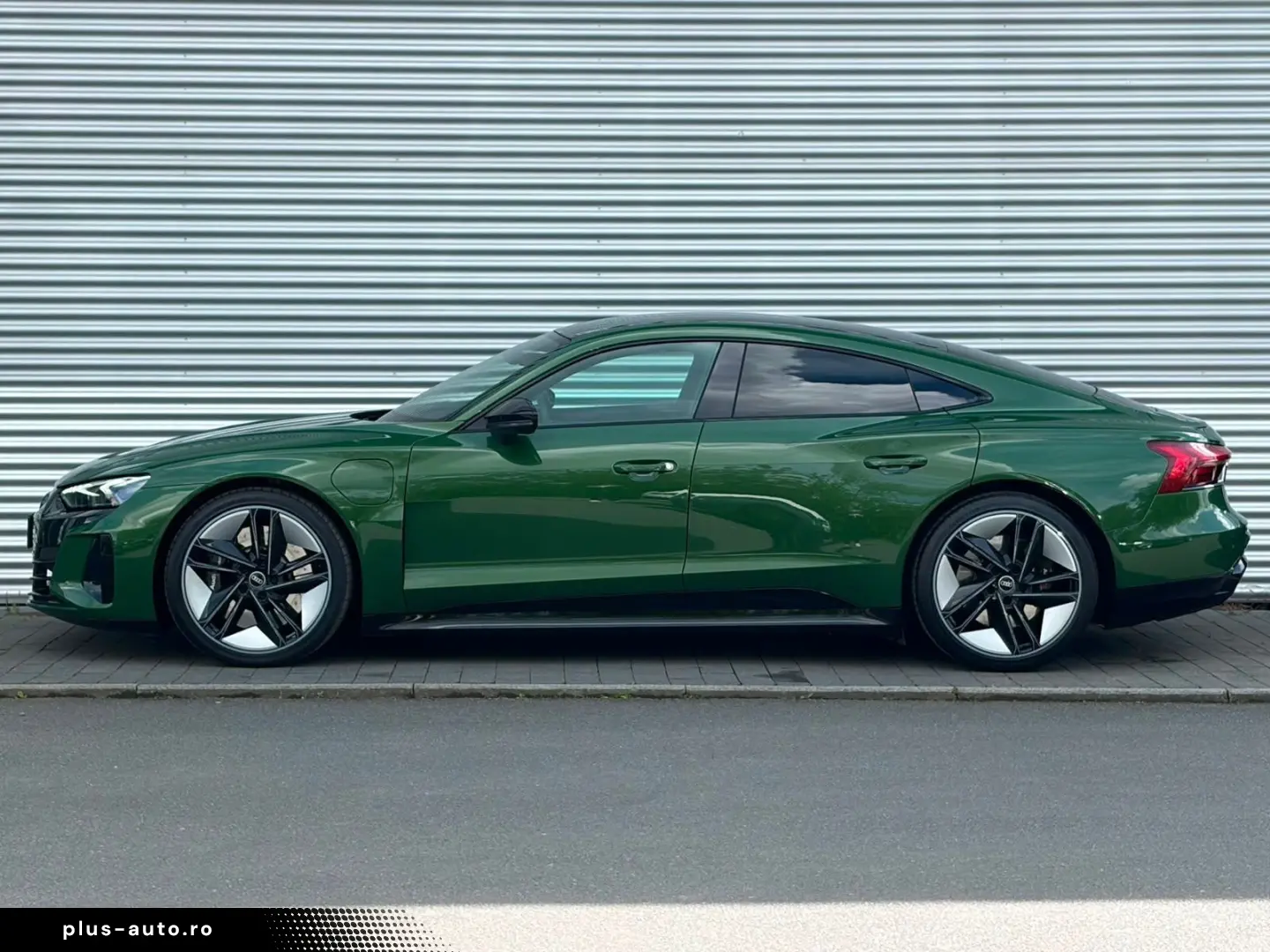AUDI RS e-tron GT WINTERRÄDER MASSAGE SONDERLACKIERUN