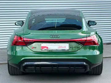 AUDI RS e-tron GT WINTERRÄDER MASSAGE SONDERLACKIERUN