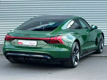 AUDI RS e-tron GT WINTERRÄDER MASSAGE SONDERLACKIERUN