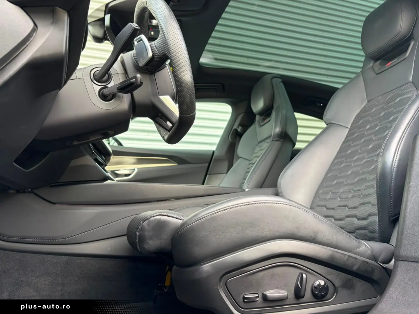 AUDI RS e-tron GT WINTERRÄDER MASSAGE SONDERLACKIERUN