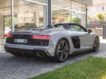 AUDI R8 Spyder V10 performance RWD S tronic