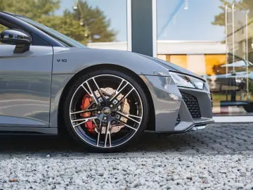AUDI R8 Spyder V10 performance RWD S tronic