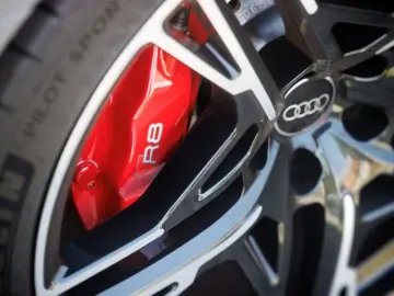 AUDI R8 Spyder V10 performance RWD S tronic
