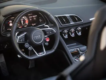 AUDI R8 Spyder V10 performance RWD S tronic