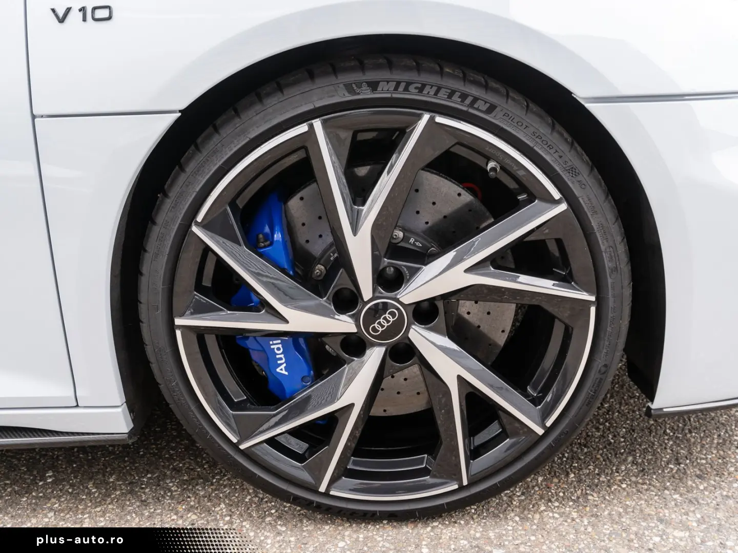 AUDI R8 Coupe V10 performance quattro KERAMIK B&O RFK