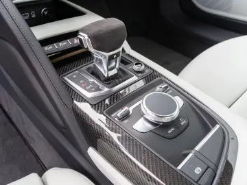 AUDI R8 Coupe V10 performance quattro KERAMIK B&O RFK