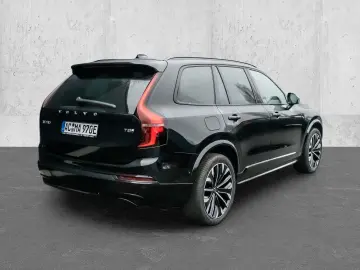 VOLVO XC90 T8 Plug-In Hybrid AWD Ultra Dark 7-Sitzer M