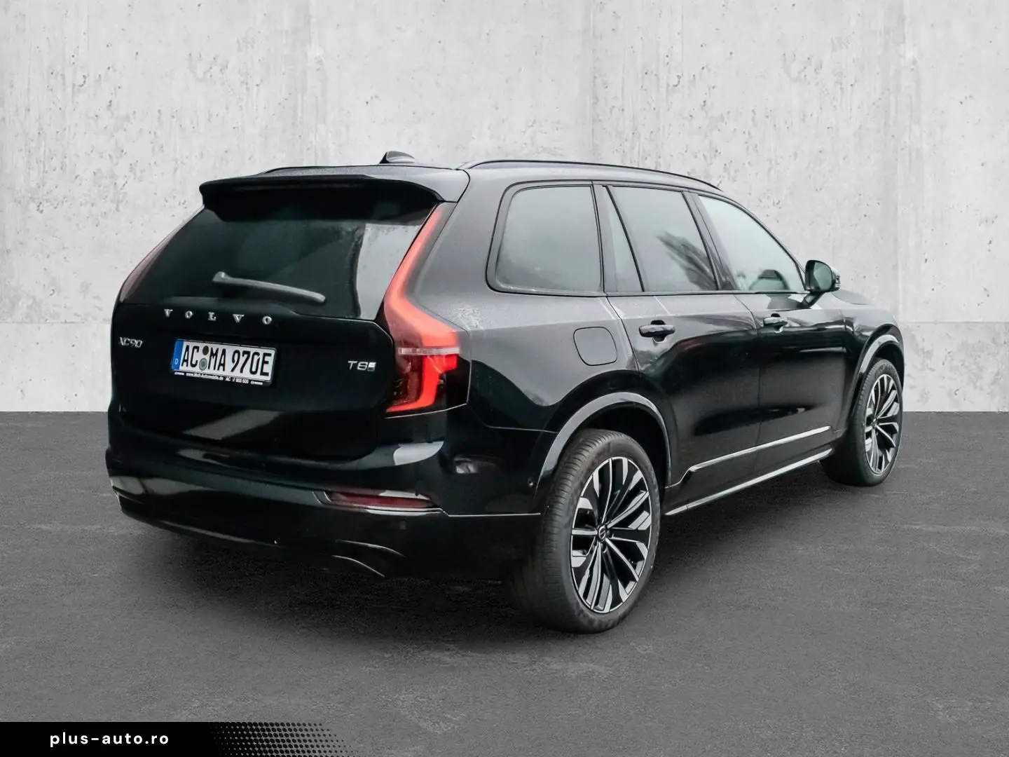 VOLVO XC90 T8 Plug-In Hybrid AWD Ultra Dark 7-Sitzer M