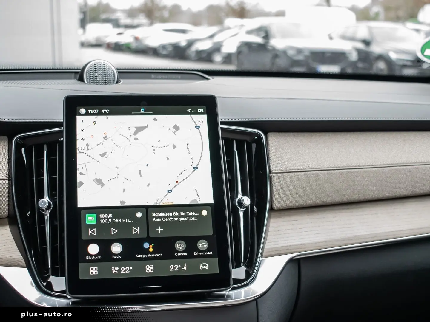 VOLVO XC90 T8 Plug-In Hybrid AWD Ultra Dark 7-Sitzer M