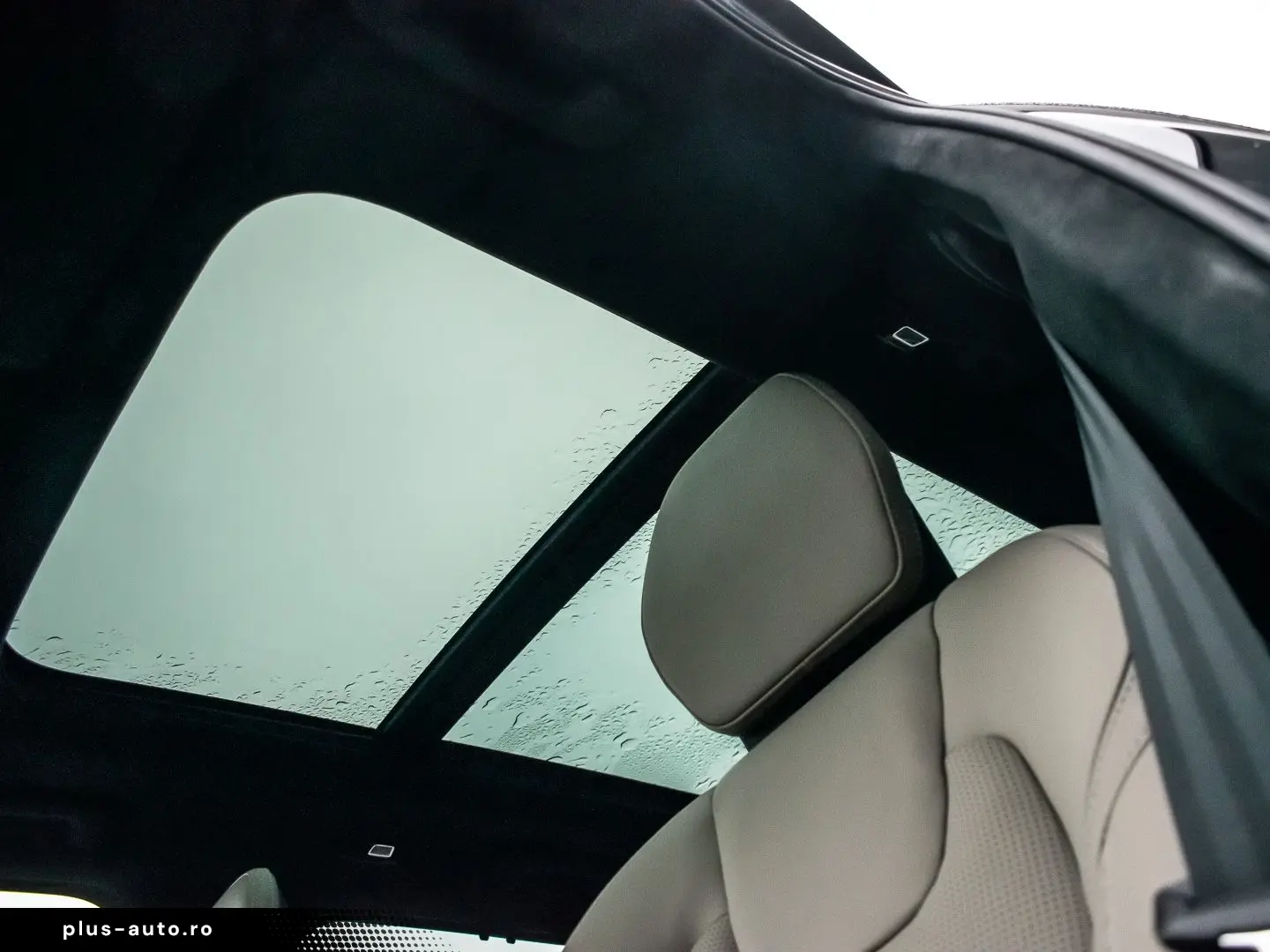 VOLVO XC90 T8 Plug-In Hybrid AWD Ultra Dark 7-Sitzer M
