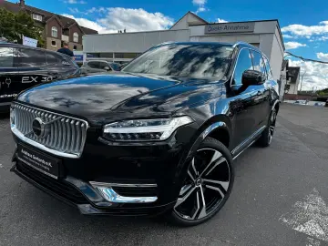 VOLVO XC90 T8 AWD Ultra 7Sitzer Pano Luft AHK HUD 22…