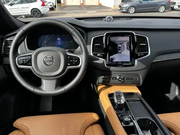 VOLVO XC90 T8 AWD Ultra 7Sitzer Pano Luft AHK HUD 22…