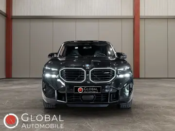 BMW XM 50e B&W MASS VENT HUD PANO 360