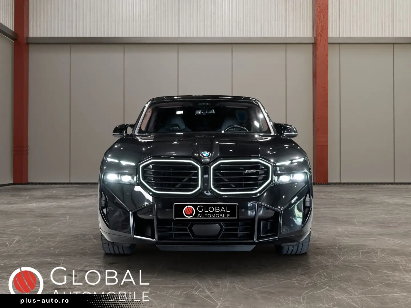 BMW XM 50e B&W MASS VENT HUD PANO 360