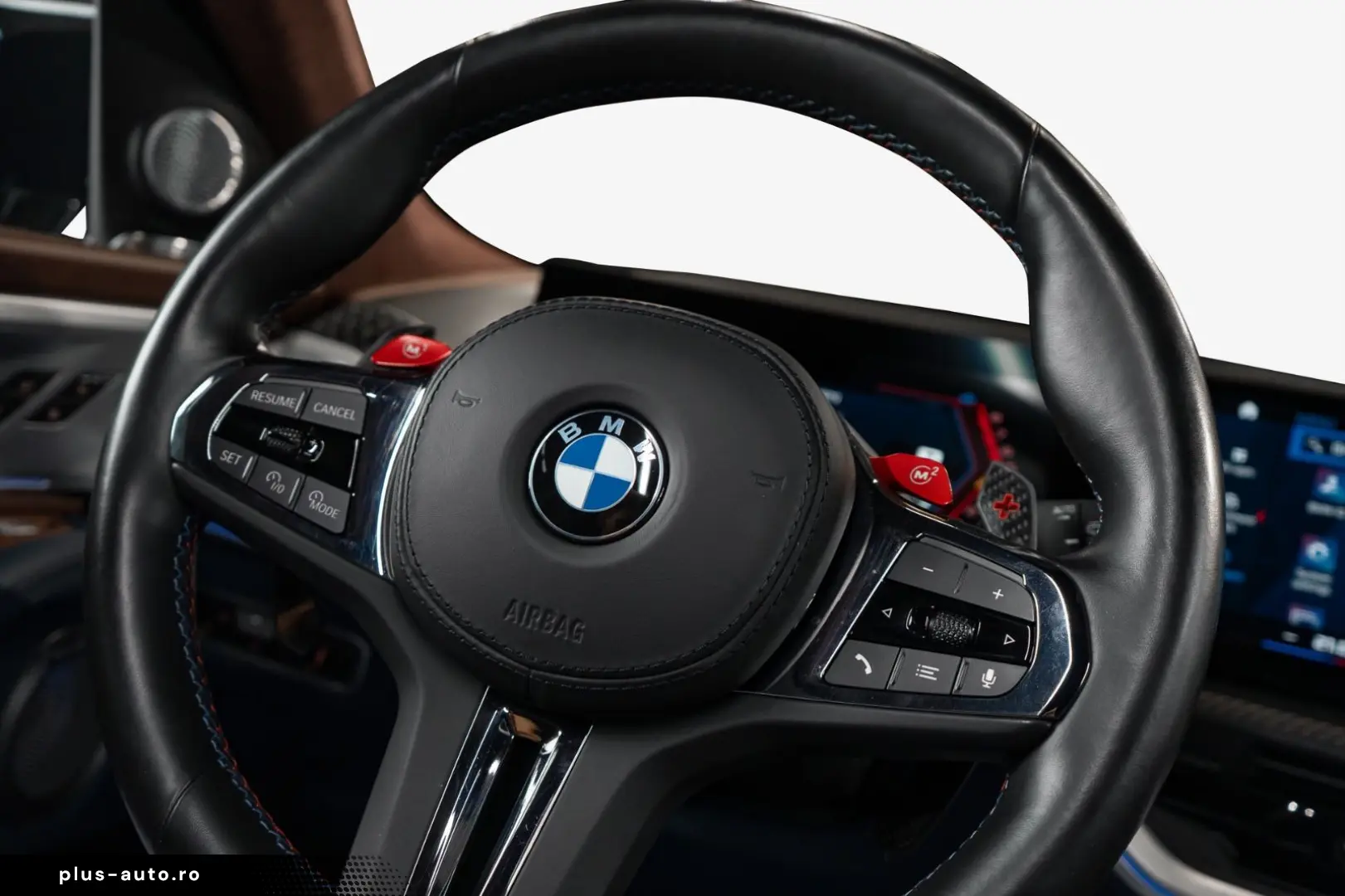 BMW XM 50e B&W MASS VENT HUD PANO 360