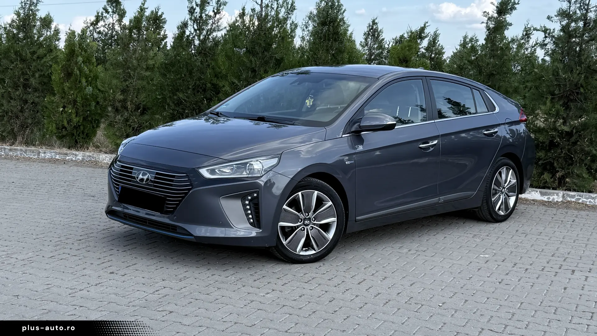 Hyundai IONIQ