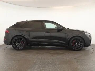 AUDI SQ8 TFSI Facelift Leder Matrix Pano BangO ACC 23