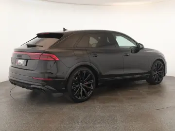 AUDI SQ8 TFSI Facelift Leder Matrix Pano BangO ACC 23