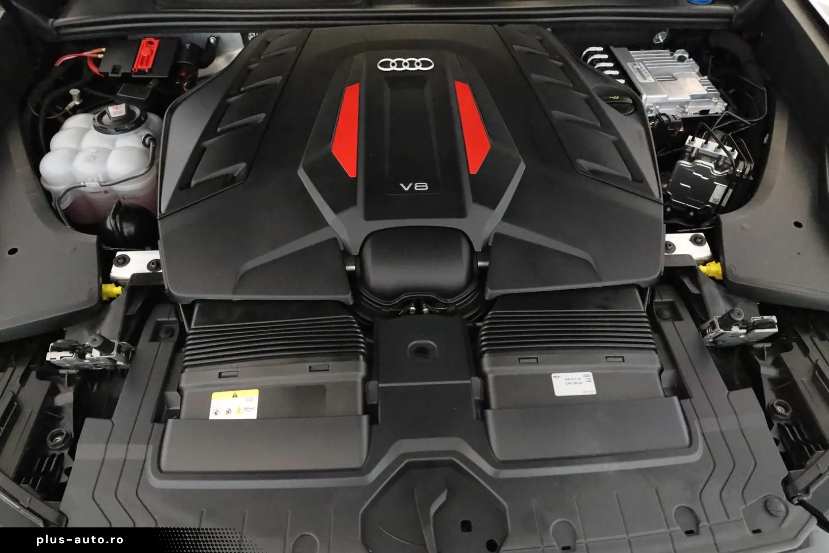 AUDI SQ8 TFSI Facelift Leder Matrix Pano BangO ACC 23