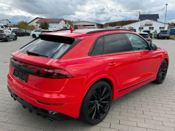 AUDI SQ8  STANHEIZUNG AHK PANO B&O HUD