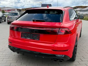 AUDI SQ8  STANHEIZUNG AHK PANO B&O HUD