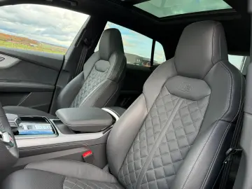 AUDI SQ8  STANHEIZUNG AHK PANO B&O HUD