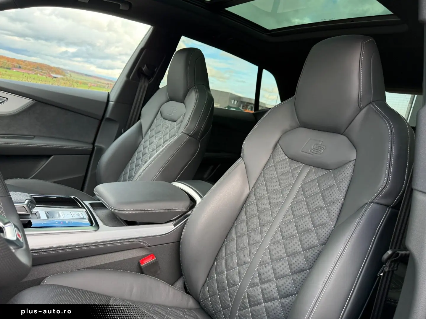 AUDI SQ8  STANHEIZUNG AHK PANO B&O HUD
