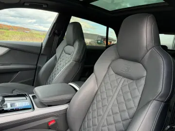 AUDI SQ8  STANHEIZUNG AHK PANO B&O HUD