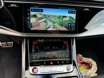 AUDI SQ8  STANHEIZUNG AHK PANO B&O HUD