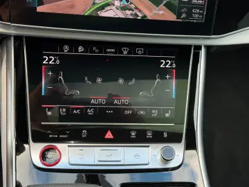 AUDI SQ8  STANHEIZUNG AHK PANO B&O HUD