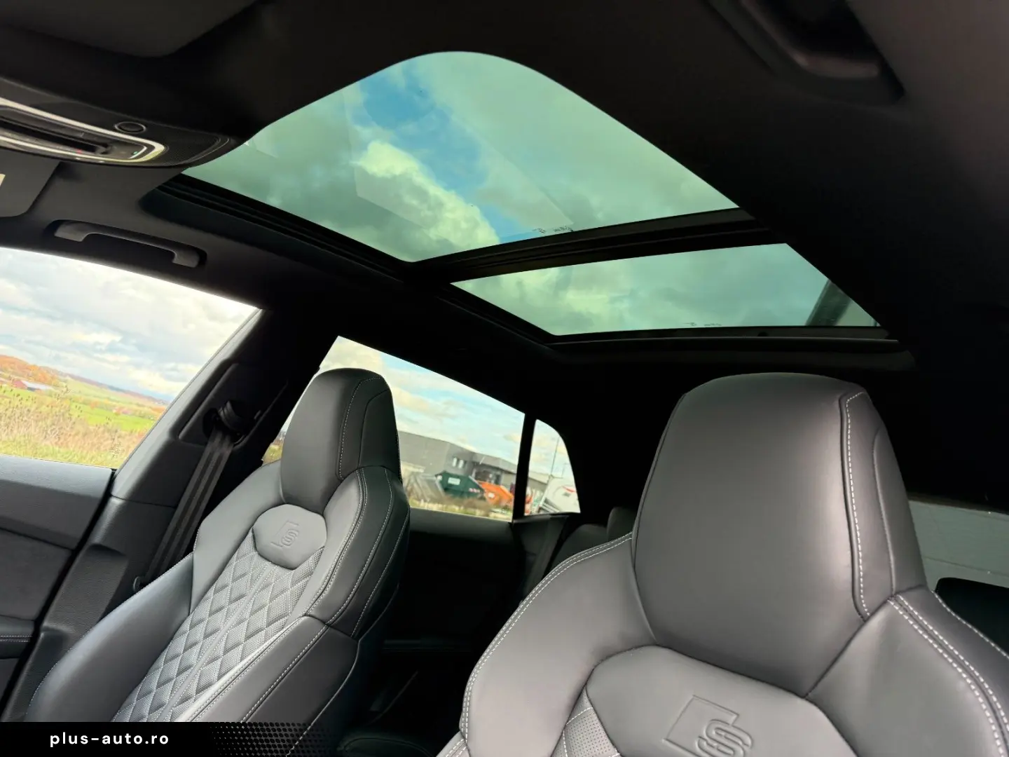 AUDI SQ8  STANHEIZUNG AHK PANO B&O HUD