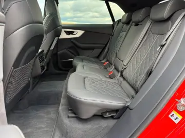 AUDI SQ8  STANHEIZUNG AHK PANO B&O HUD