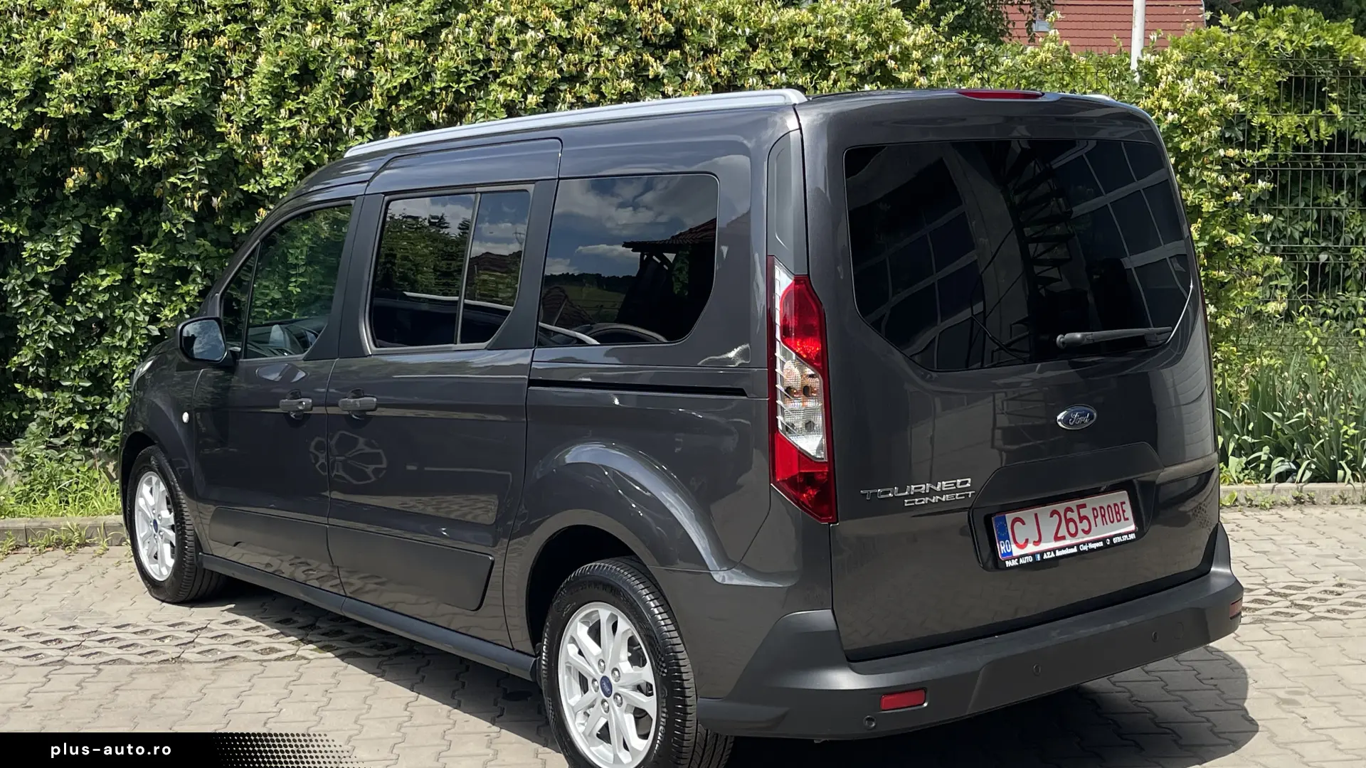 FORD TOURNEO CONNECT MAXI-7 LOCURI