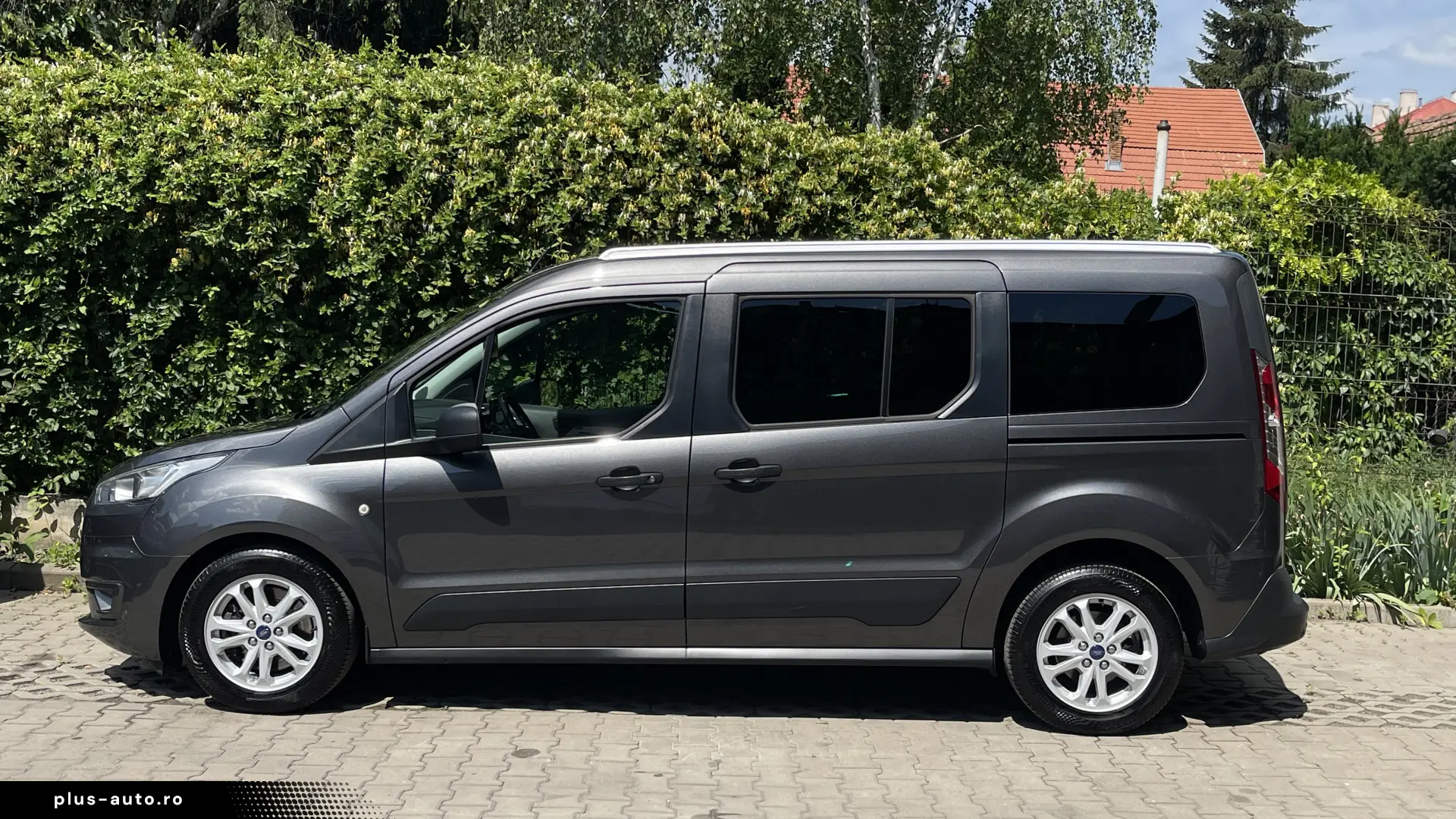 FORD TOURNEO CONNECT MAXI-7 LOCURI