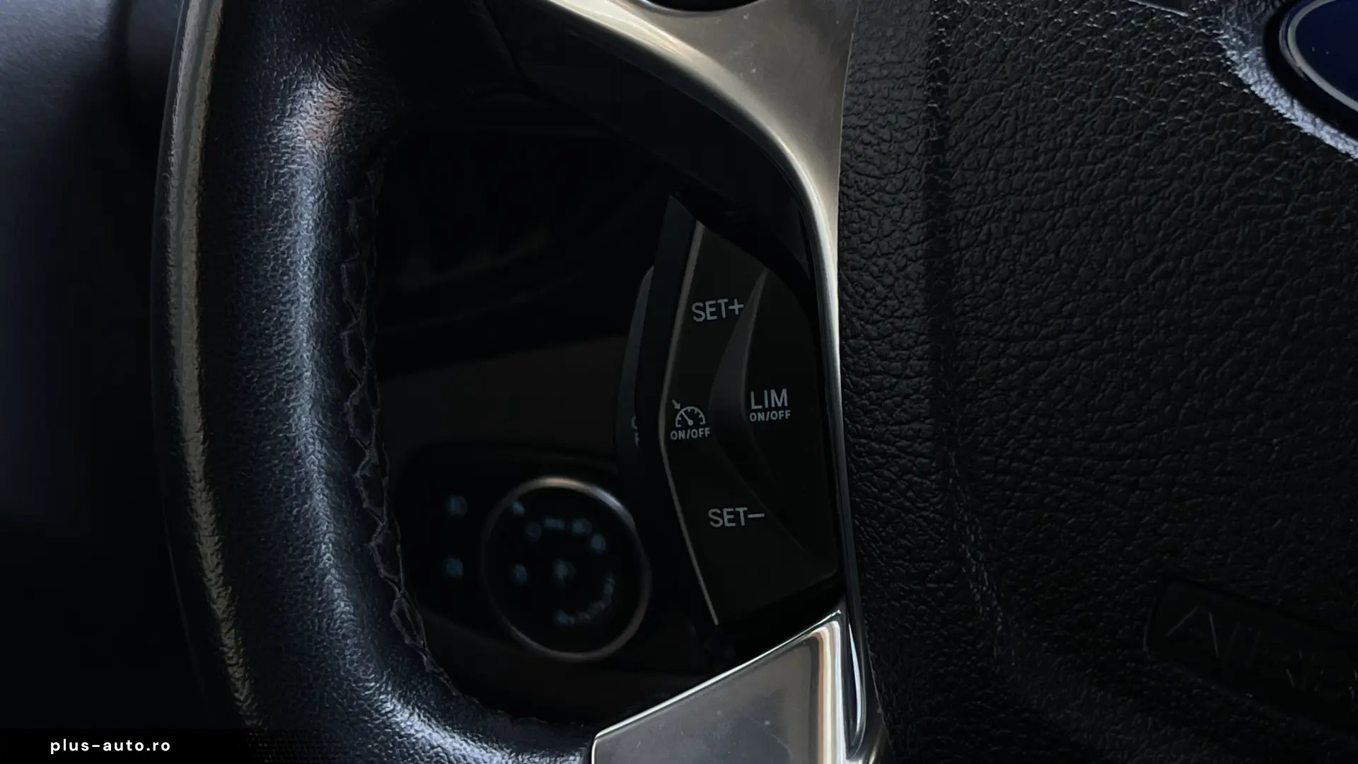 FORD TOURNEO CONNECT MAXI-7 LOCURI