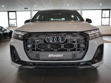 Audi SQ7 TFSI   Pano   Carbon   HuD   B&O