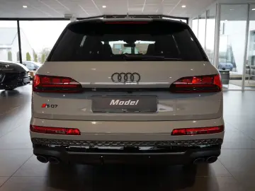 Audi SQ7 TFSI   Pano   Carbon   HuD   B&O