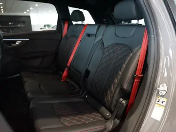 Audi SQ7 TFSI   Pano   Carbon   HuD   B&O