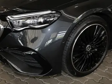 MERCEDES-BENZ E 200 T 4M AMG SUPERSCREEN AHK PANO ST…