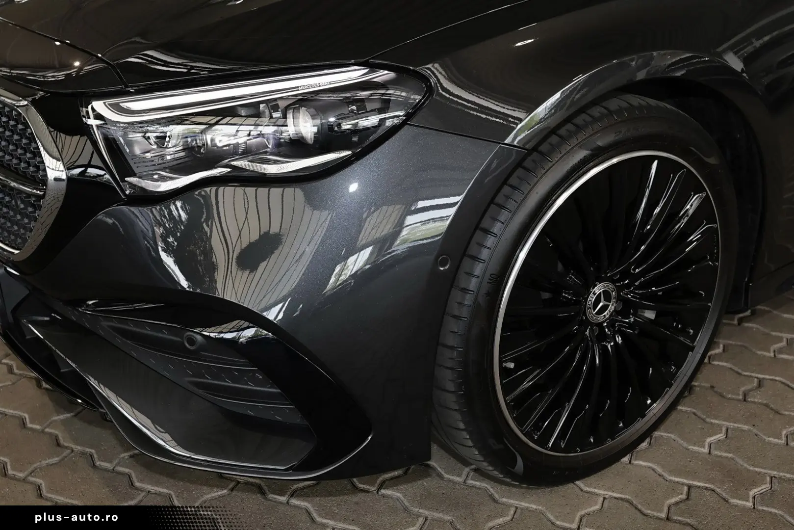MERCEDES-BENZ E 200 T 4M AMG SUPERSCREEN AHK PANO ST&hellip;
