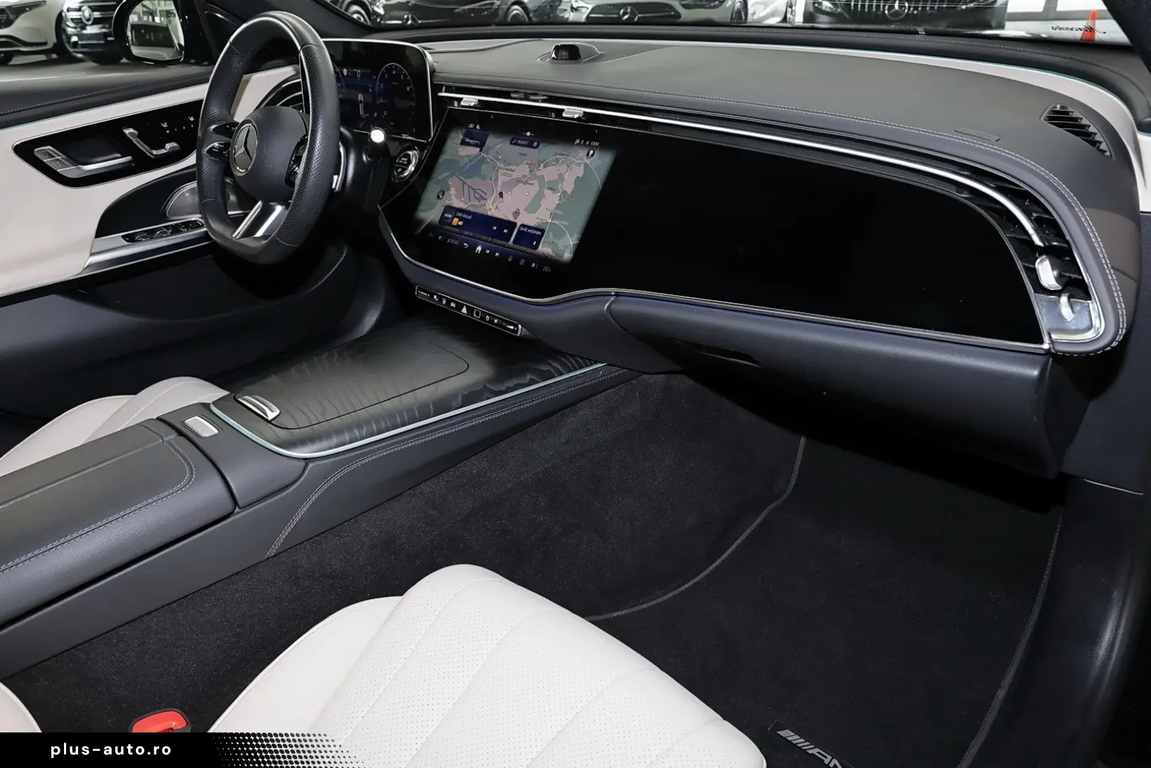 MERCEDES-BENZ E 200 T 4M AMG SUPERSCREEN AHK PANO ST&hellip;