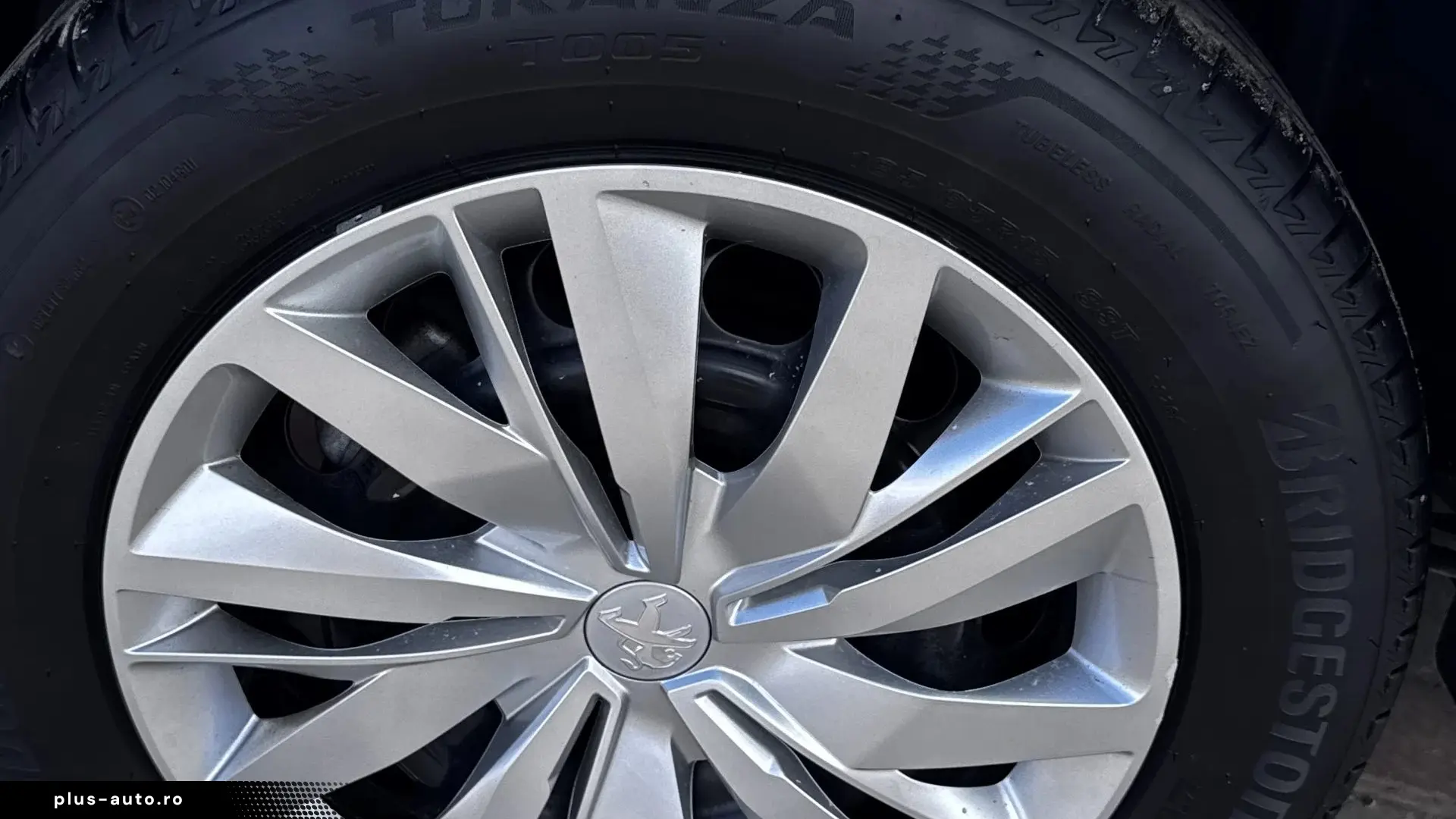 Peugeot 208 an 2021 diesel 1.5