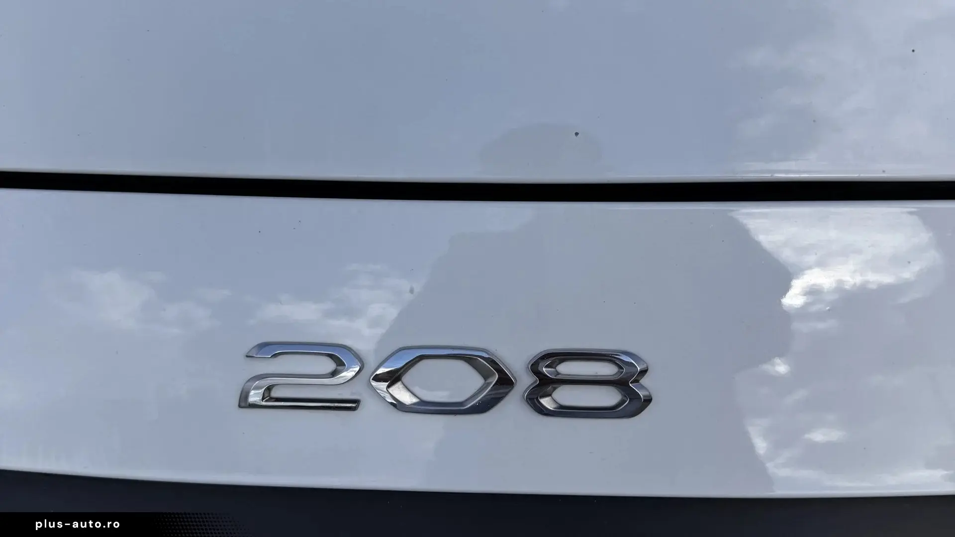 Peugeot 208 an 2021 diesel 1.5