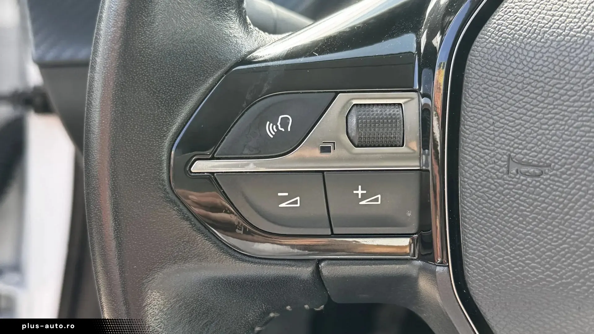 Peugeot 208 an 2021 diesel 1.5