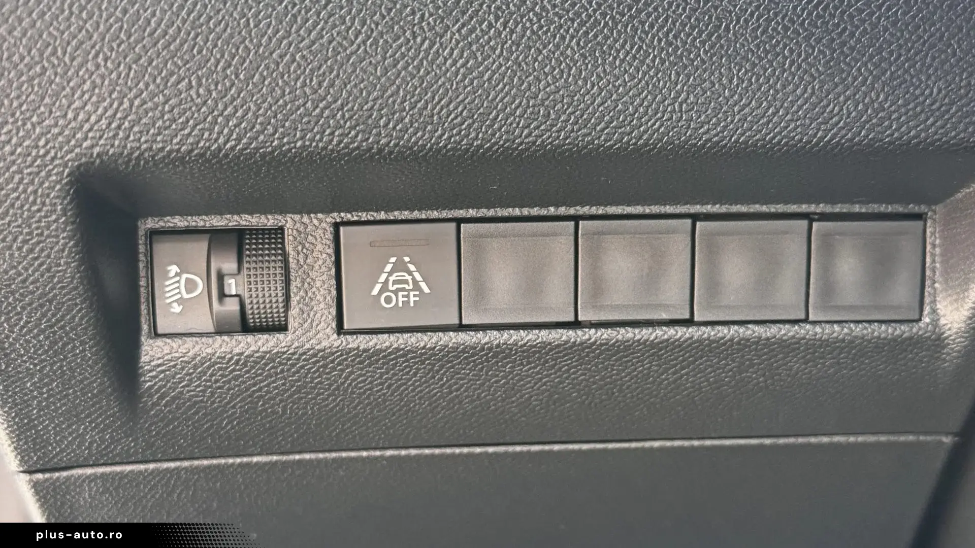 Peugeot 208 an 2021 diesel 1.5