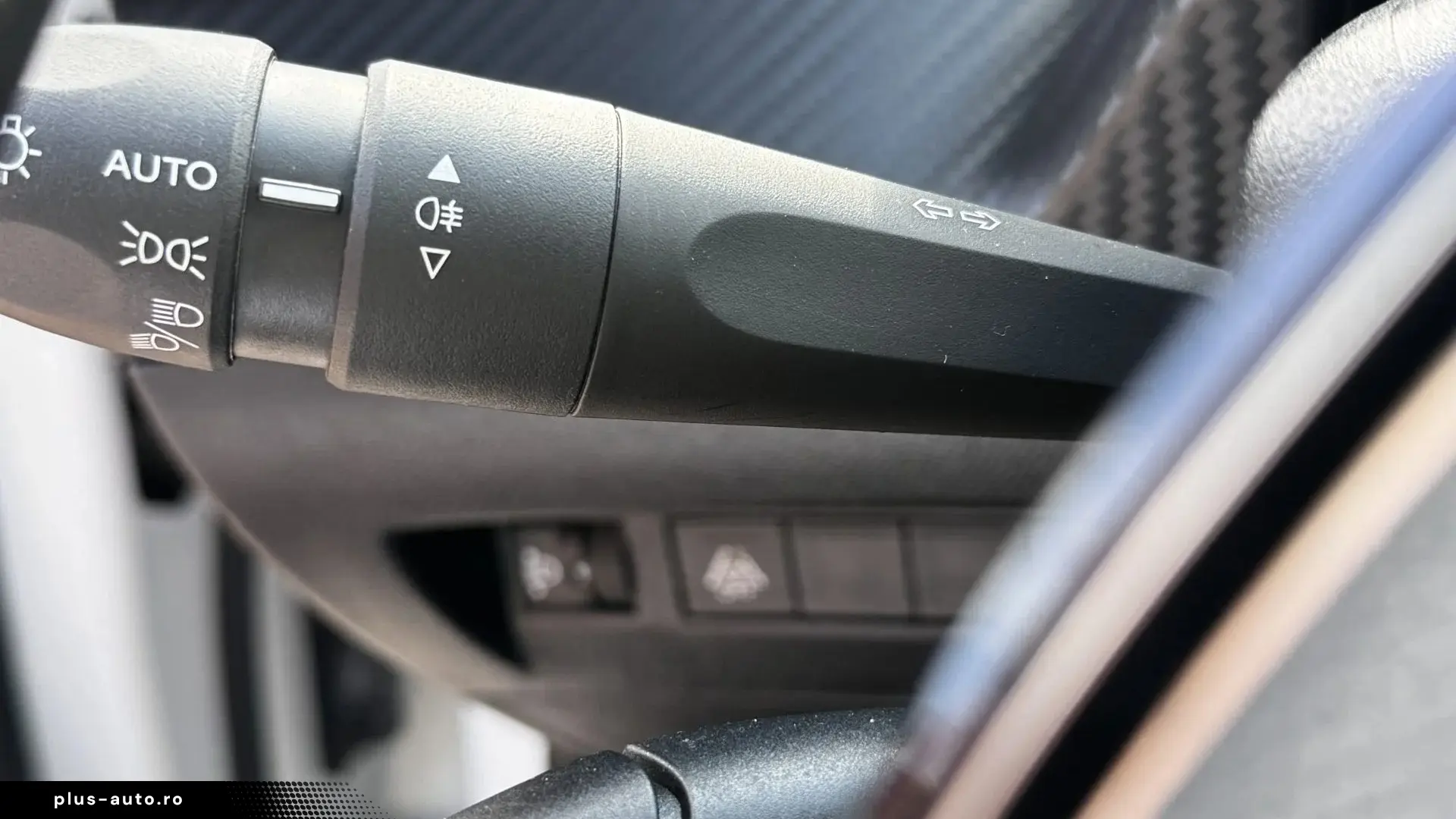 Peugeot 208 an 2021 diesel 1.5